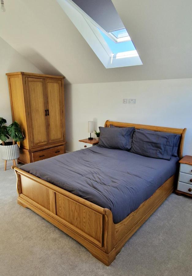 Town Location - 5 Min Walk To Beach - Dog Friendly New Quay Esterno foto